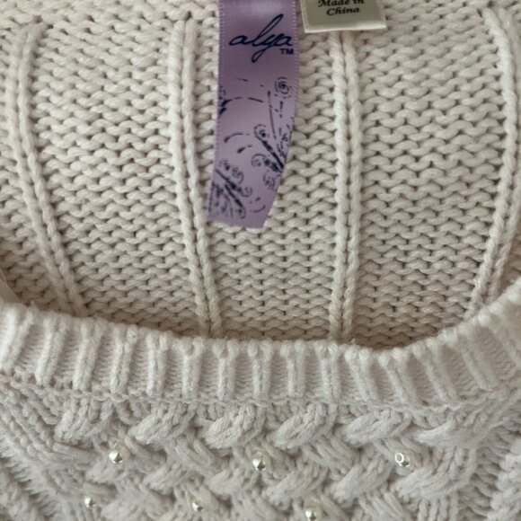 Pearl Sweater - Picture 4 of 4